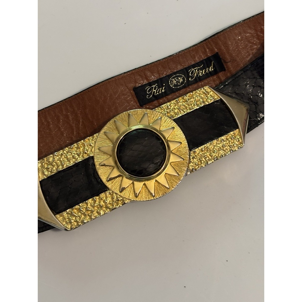 RAI FREED Black Snakeskin Embossed Belt Gold Sun Buckle 32 In M L 80's VTG